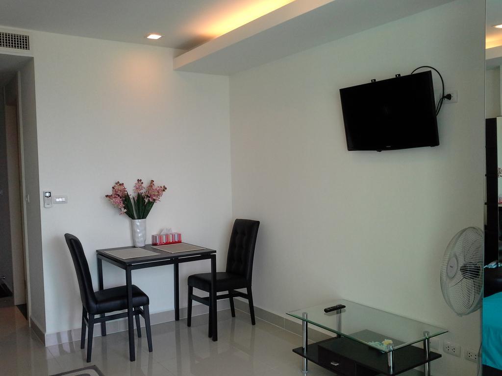 Cosy Beach View Apartments Pattaya Zewnętrze zdjęcie