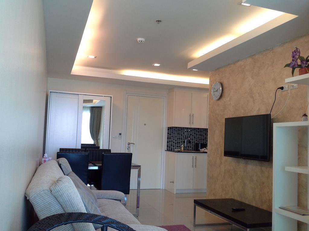 Cosy Beach View Apartments Pattaya Zewnętrze zdjęcie